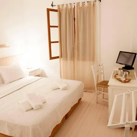 Hazz Hotel *